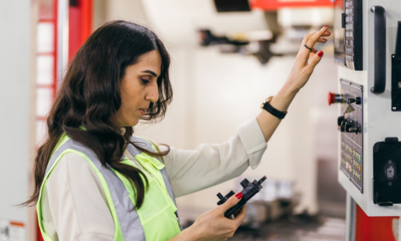 The Role of CNC Machining Service in Modern Manufacturing
