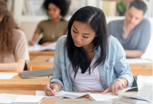 Smart Choices: Key Factors to Consider Before Picking a GMAT Prep Course Online
