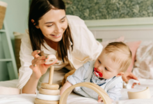 How to Choose the Best Breast-Like Pacifier for Newborns and Infants