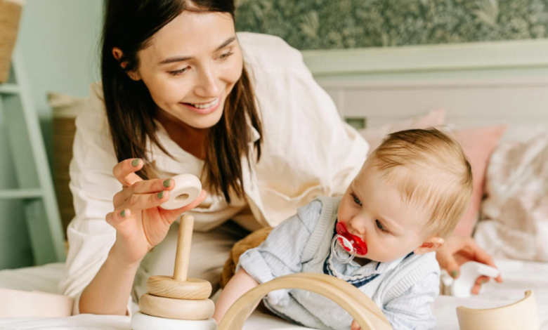 How to Choose the Best Breast-Like Pacifier for Newborns and Infants